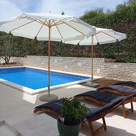 Villa Gregovica 2 Apartmani & Suit Apartament *